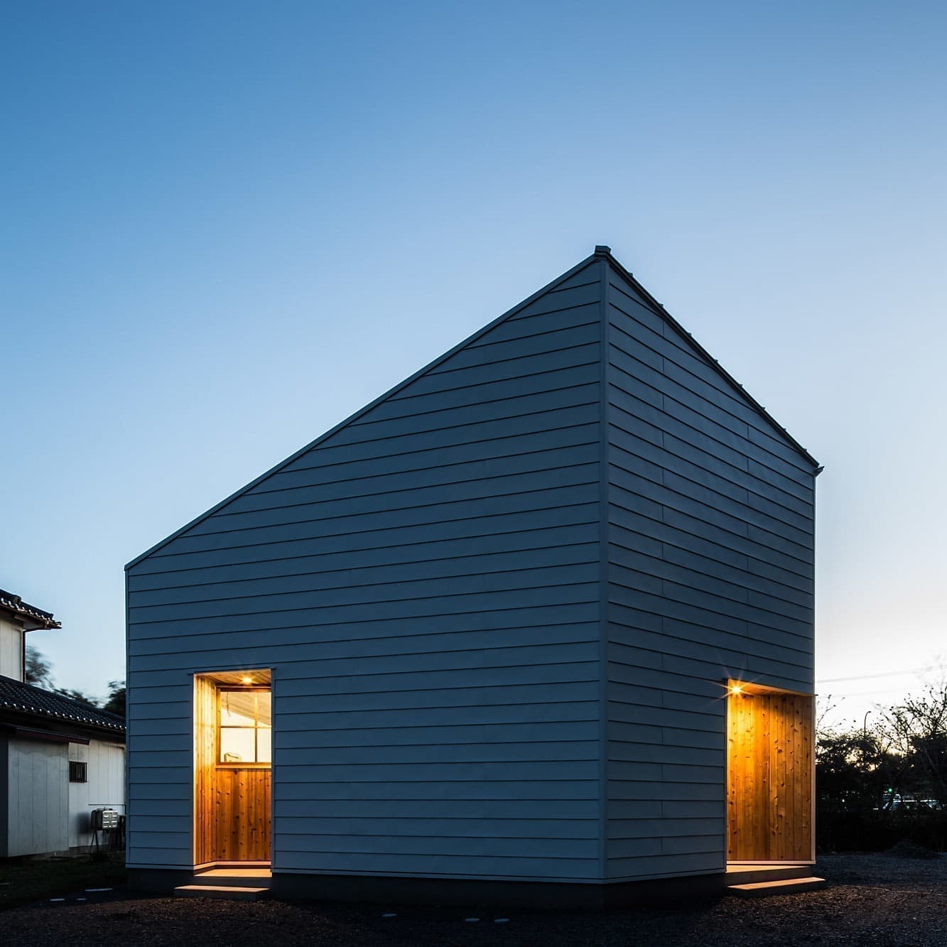 SIMPLE IS NOT SIMPLE. SIMPLE NOTE